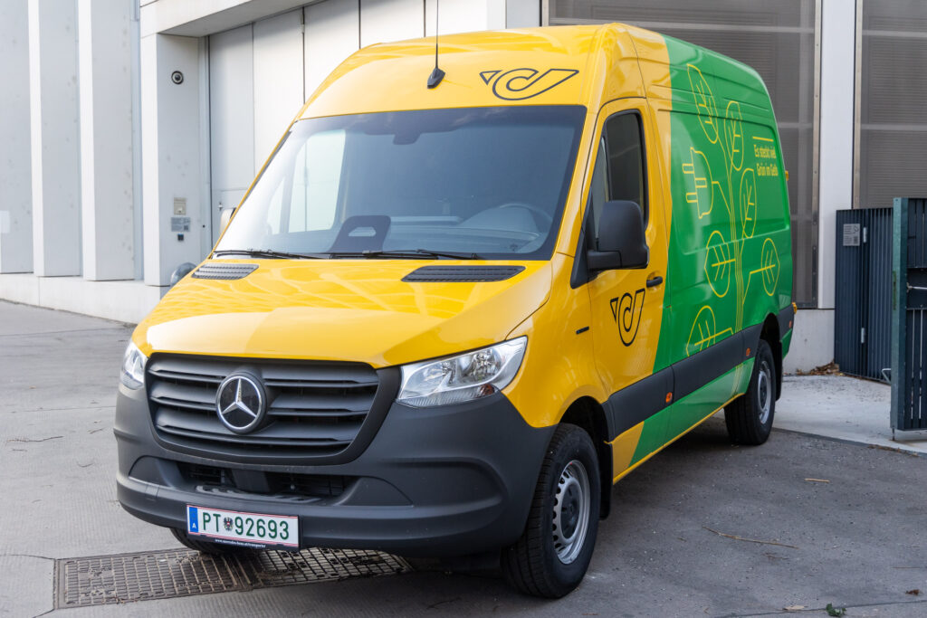 Das 5.000ste E-Fahrzeug der Österreichischen Post: ein Mercedes-Benz eSprinter