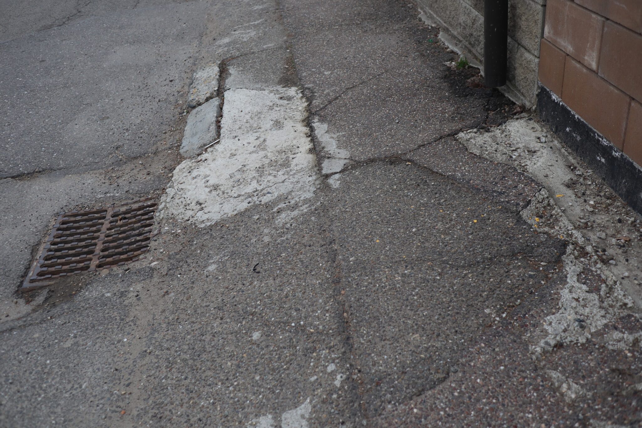 Ein Großteil des Straßenstaubs entsteht durch den Verkehr.